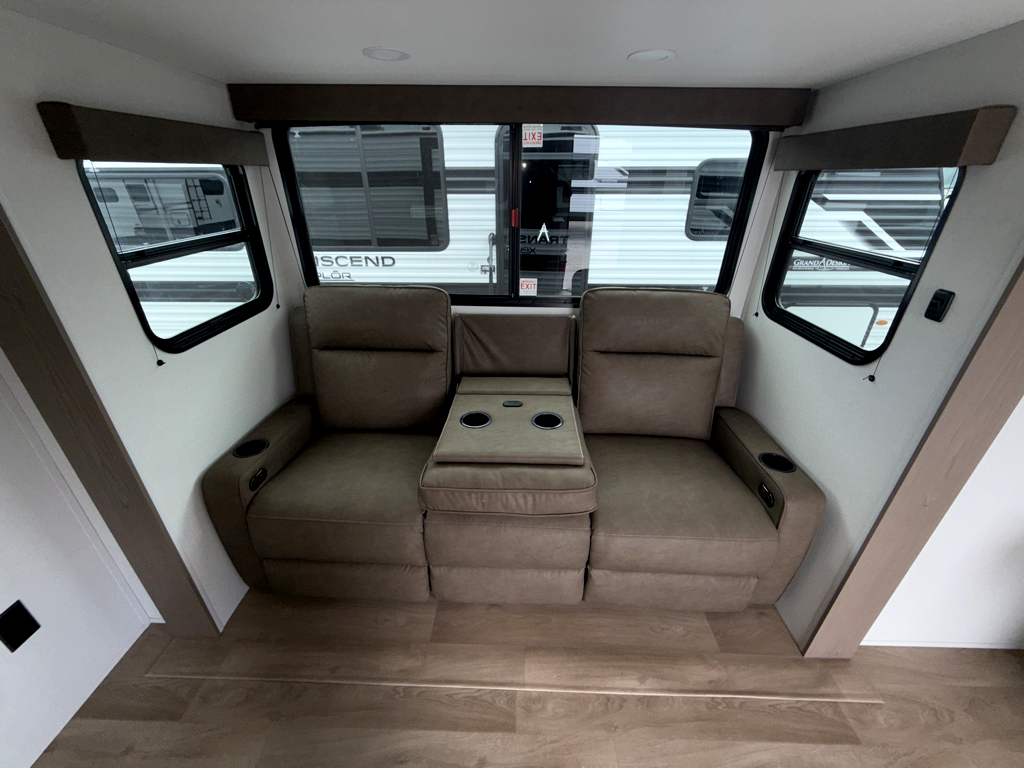 2026 GRAND DESIGN TRANSCEND 20MKX - Image 13