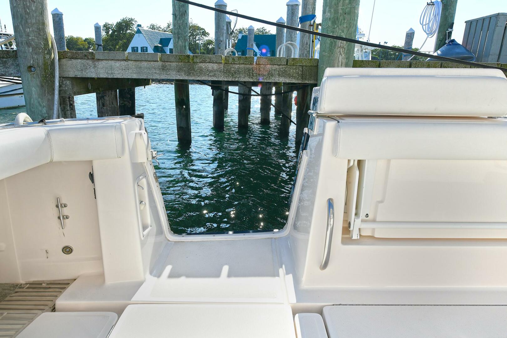 2008 Tiara Yachts 4200 Open - Image 12