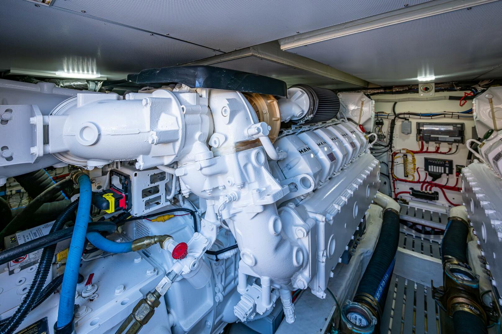2021 Hinckley Talaria 55 Flybridge MKII - Image 25