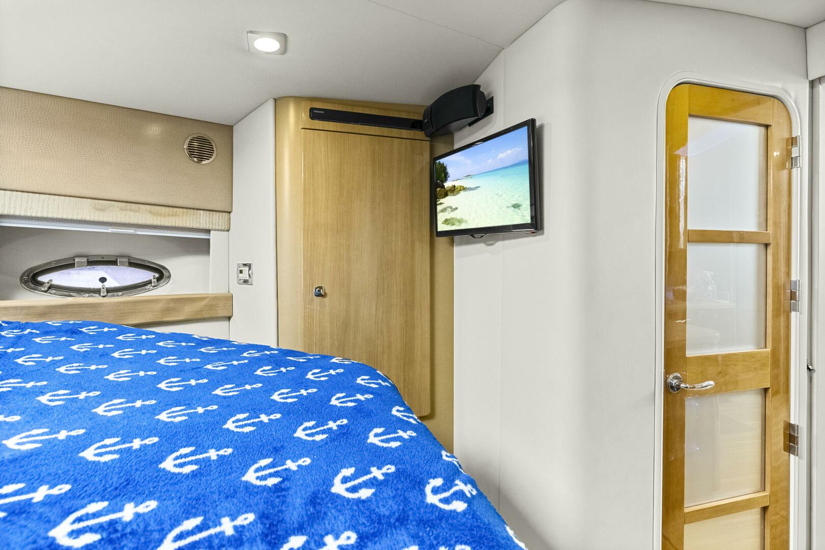 2016 Formula 45 Yacht - Image 31