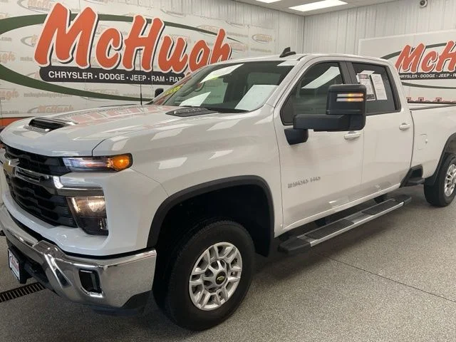 2025 Chevrolet Silverado 2500HD 4WD Crew Cab 172" LT - Image 1