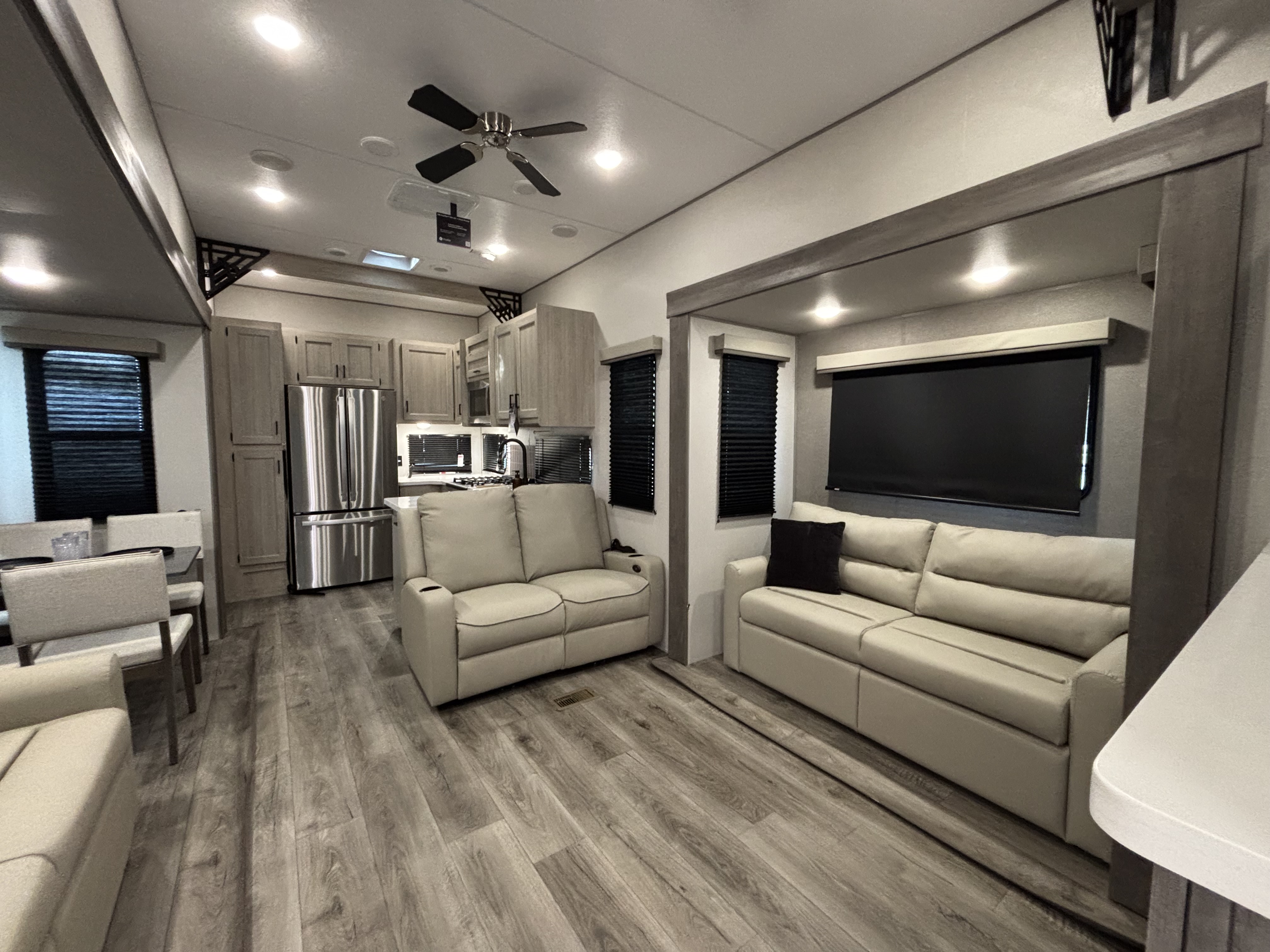 2026 Coachmen Catalina Destination Series 44CONDO - Image 9