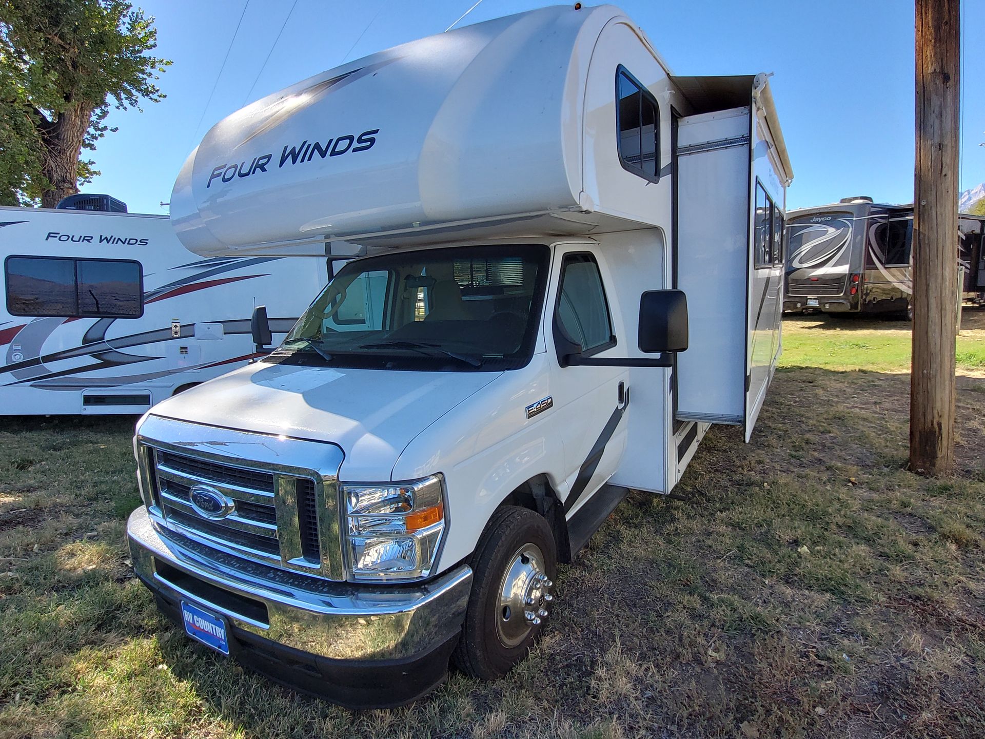 2025 Thor Motor Coach Four Winds 31MV - Image 7