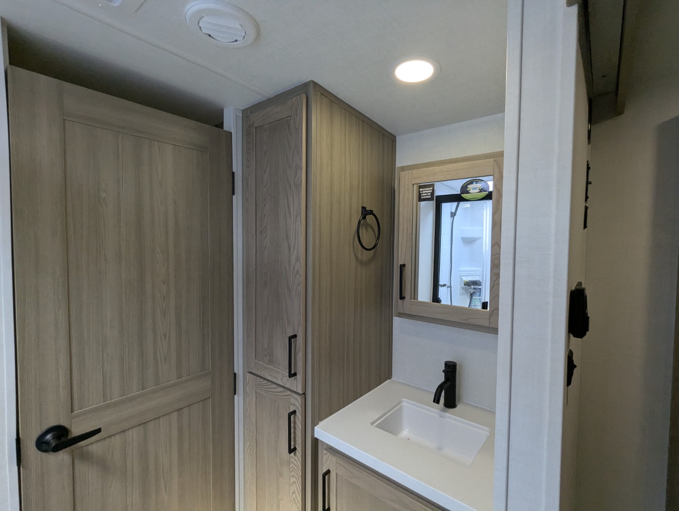 2027 Forest River Rockwood Ultra Lite 2618RD - Image 35