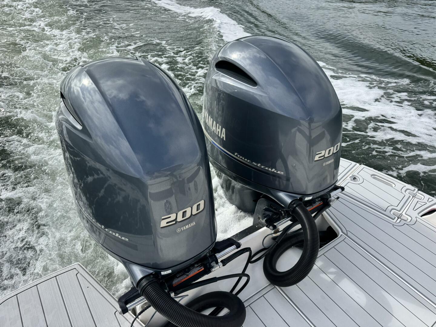 2023 Regal 29 OBX - Image 12