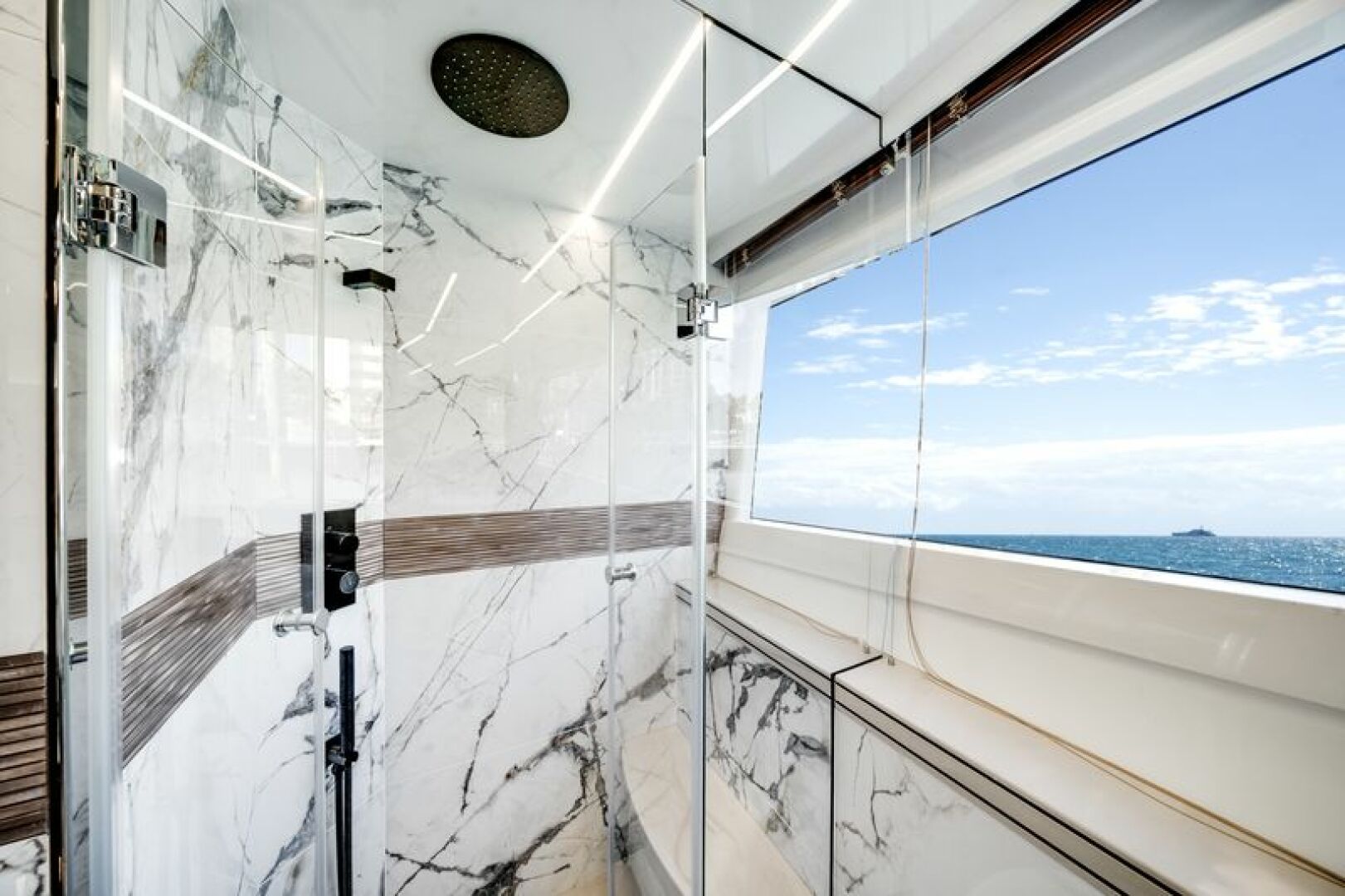 2024 Galeon 560 FLY Base - Image 7