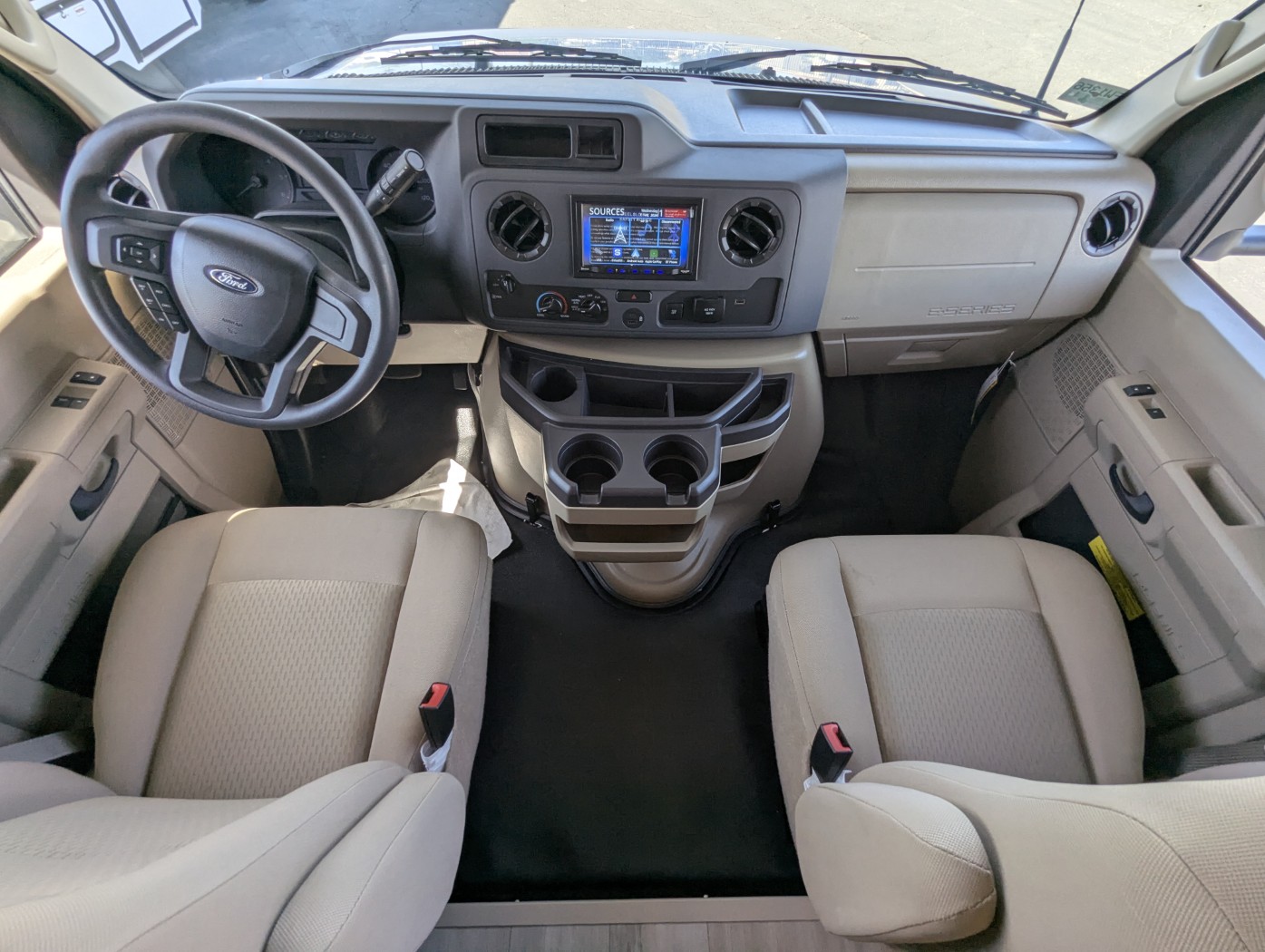 2027 Thor Motor Coach Four Winds 22Z - Image 10