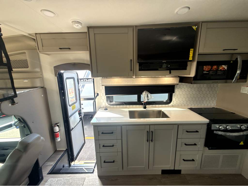 2027 ENTEGRA COACH ODYSSEY 29V - Image 15