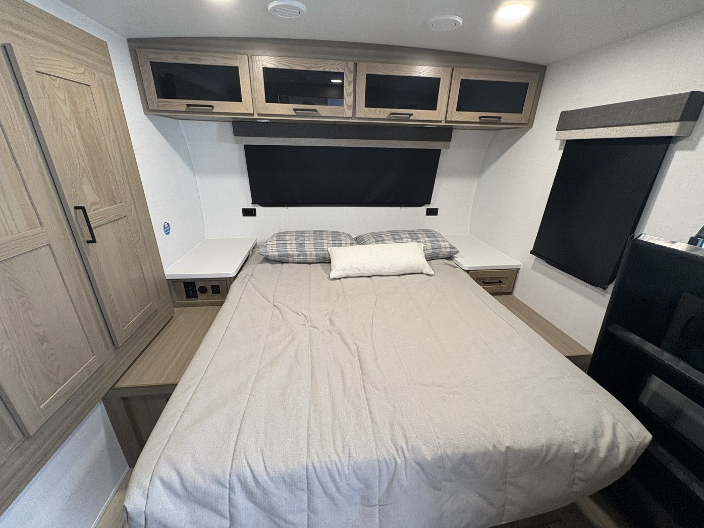 2027 Forest River Rockwood Mini Lite 2515S - Image 14