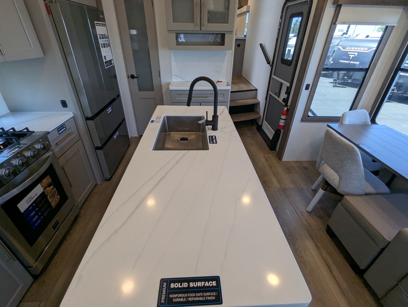 2026 Alliance RV Paradigm 310RL - Image 27
