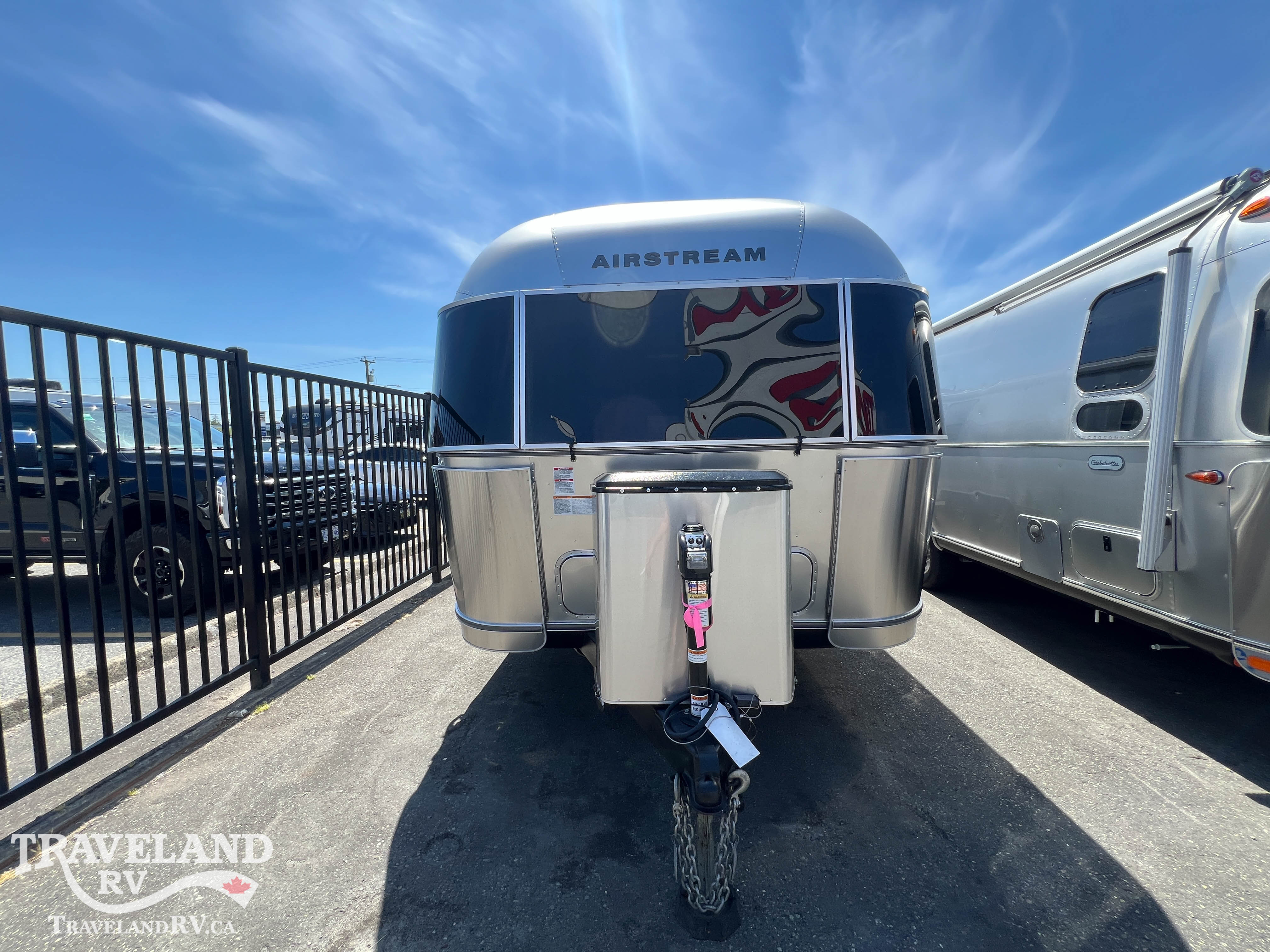 2025 Airstream Tradewind 25FBT - Image 5
