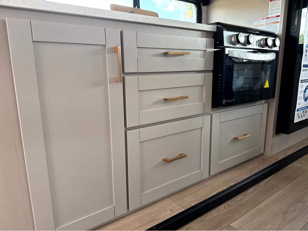 2027 JAYCO JAY FEATHER 27MK - Image 13
