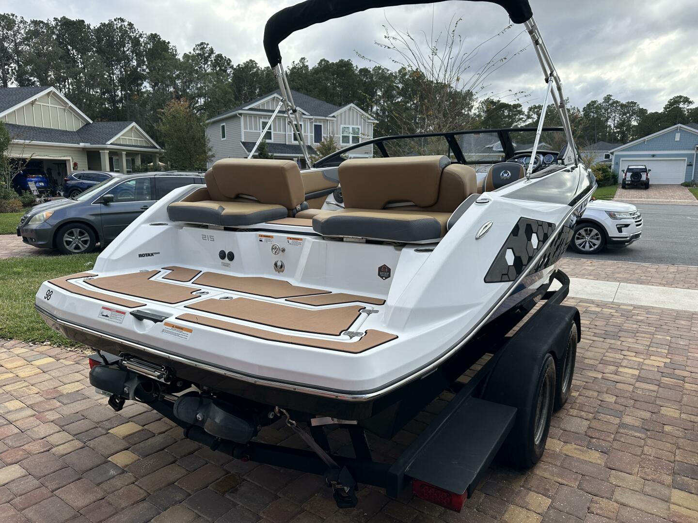 2021 Scarab 215 Base - Image 7