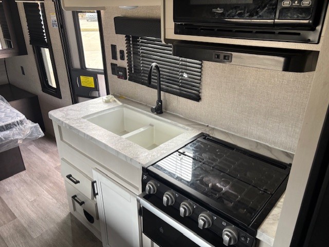 2022 JAYCO JAY FLIGHT 224BHW - Image 7