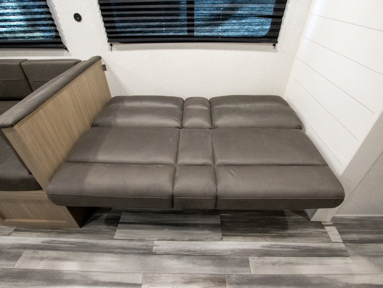 2026 Jayco Jay Flight SLX 295TBS - Image 12