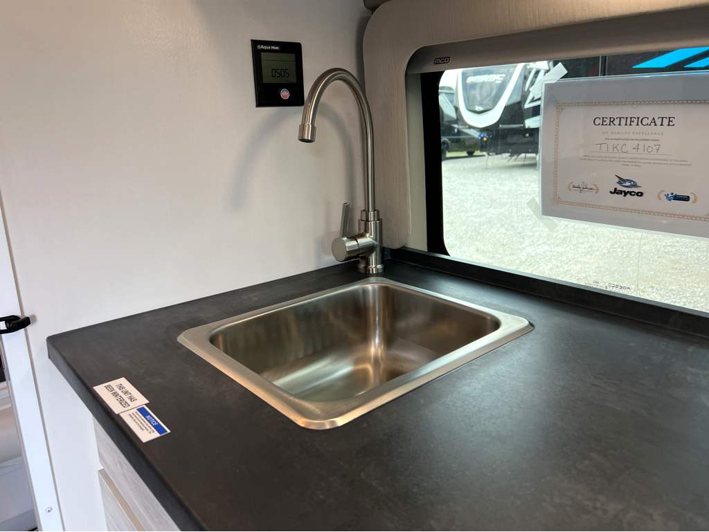 2026 JAYCO COMET 18C - Image 10