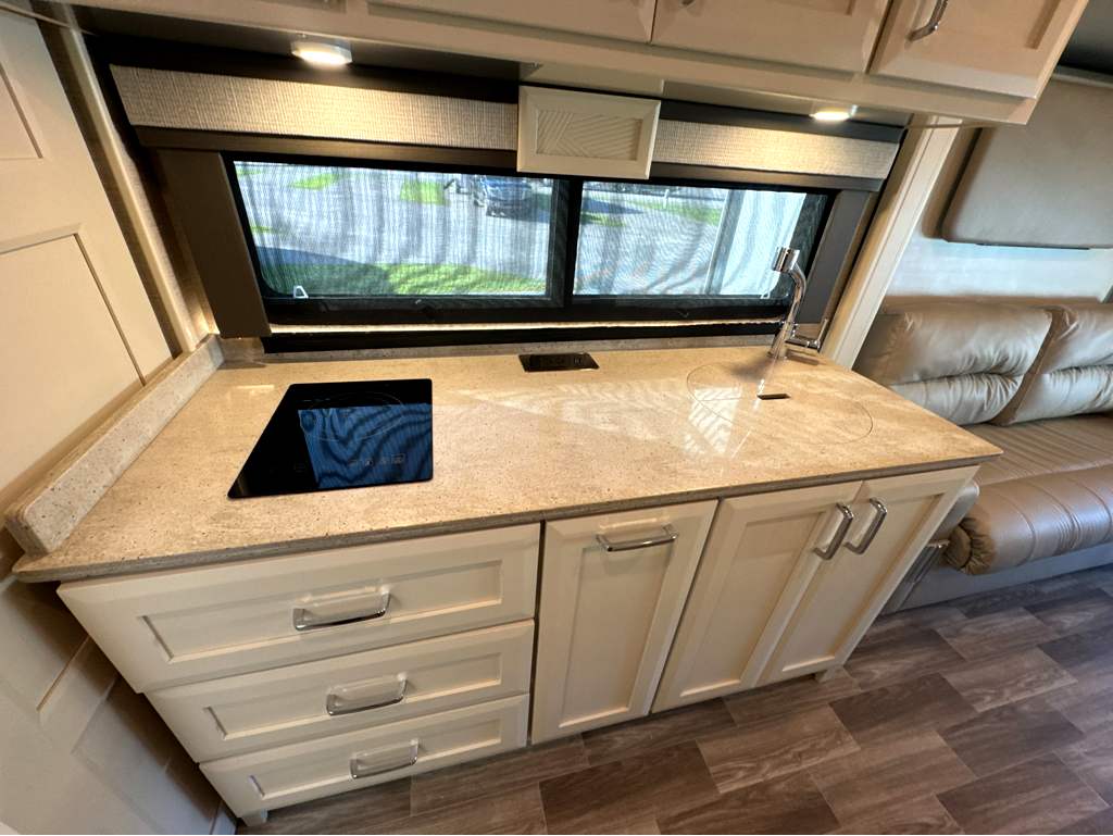 2024 TIFFIN WAYFARER 25JW - Image 17