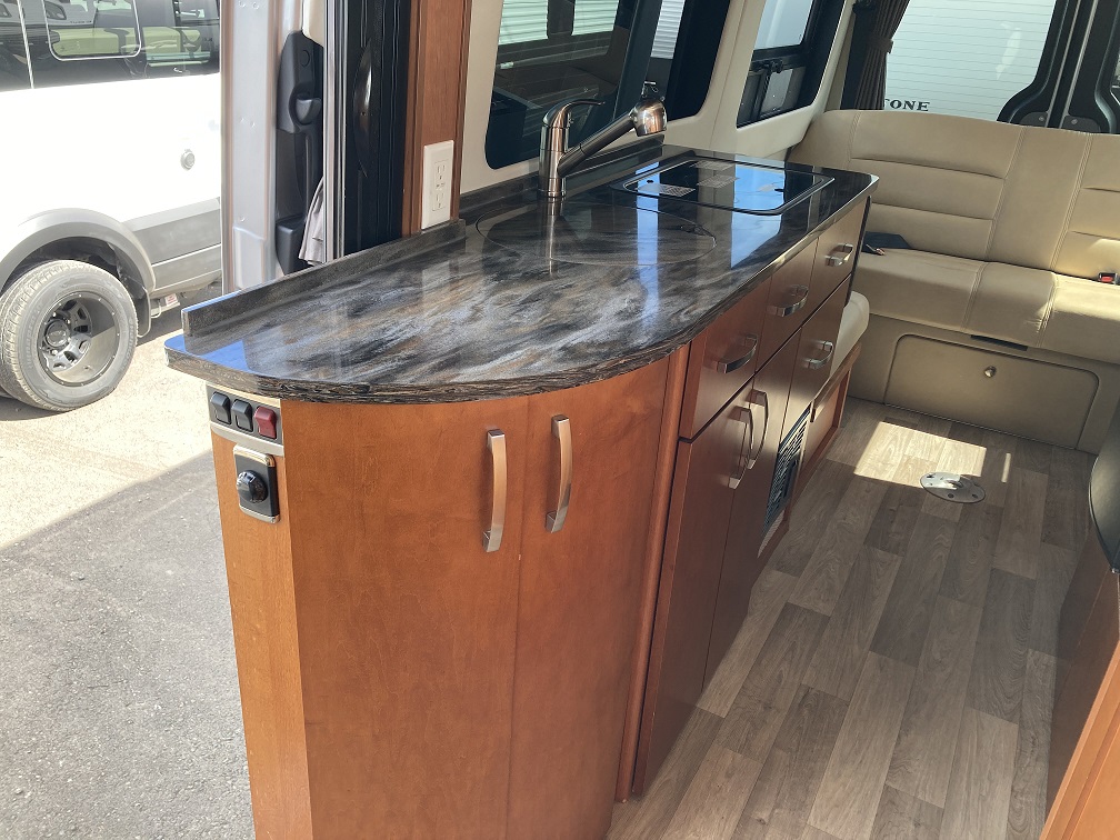 2014 Leisure Travel Free Spirit FS22 - Image 12