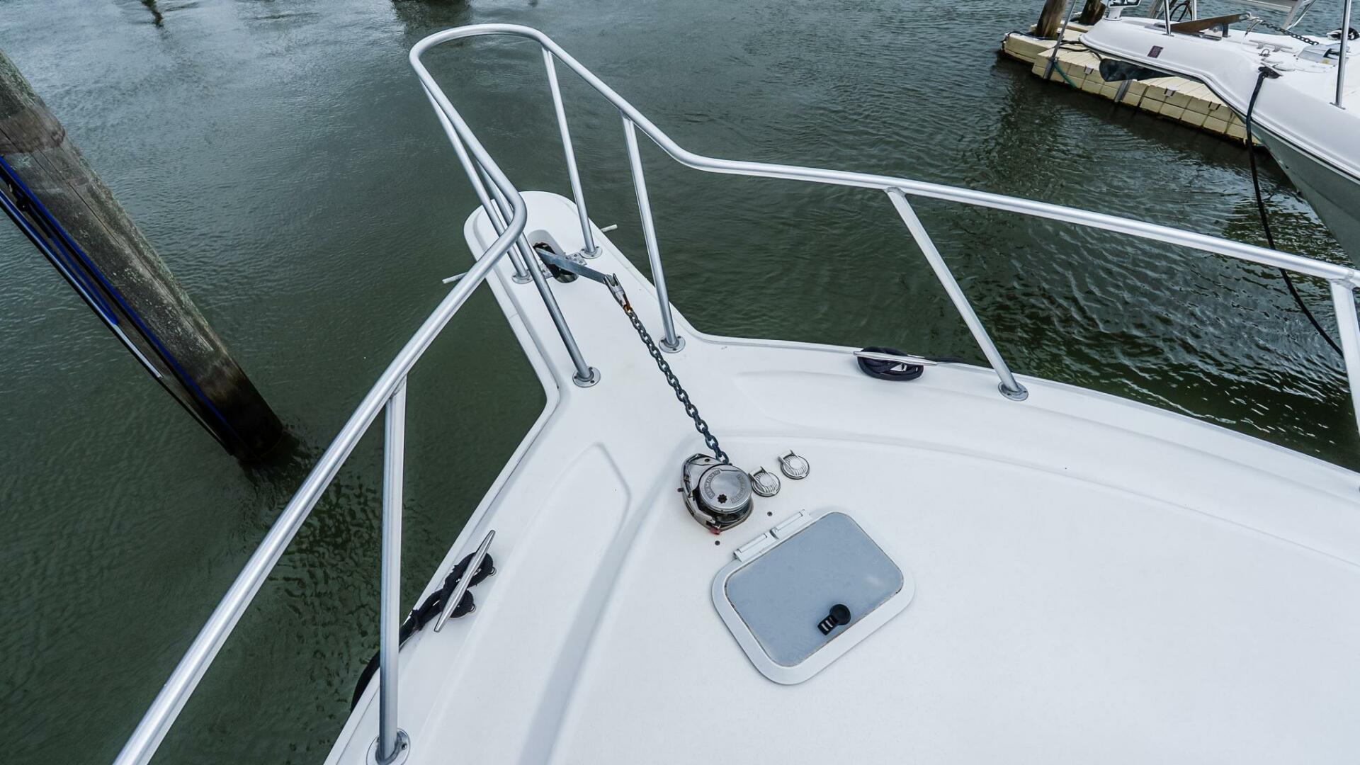 2003 Egg Harbor 42 Convertible - Image 27