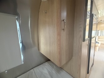 2019 AIRSTREAM FLYING CLOUD 26RB - Image 14
