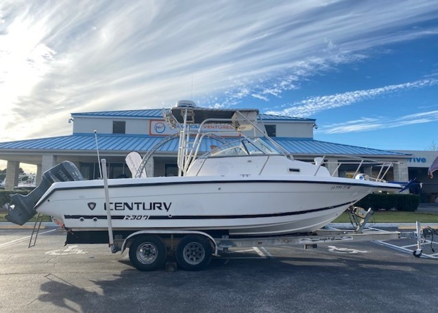 2001 Century 2300 Walkaround - Image 2