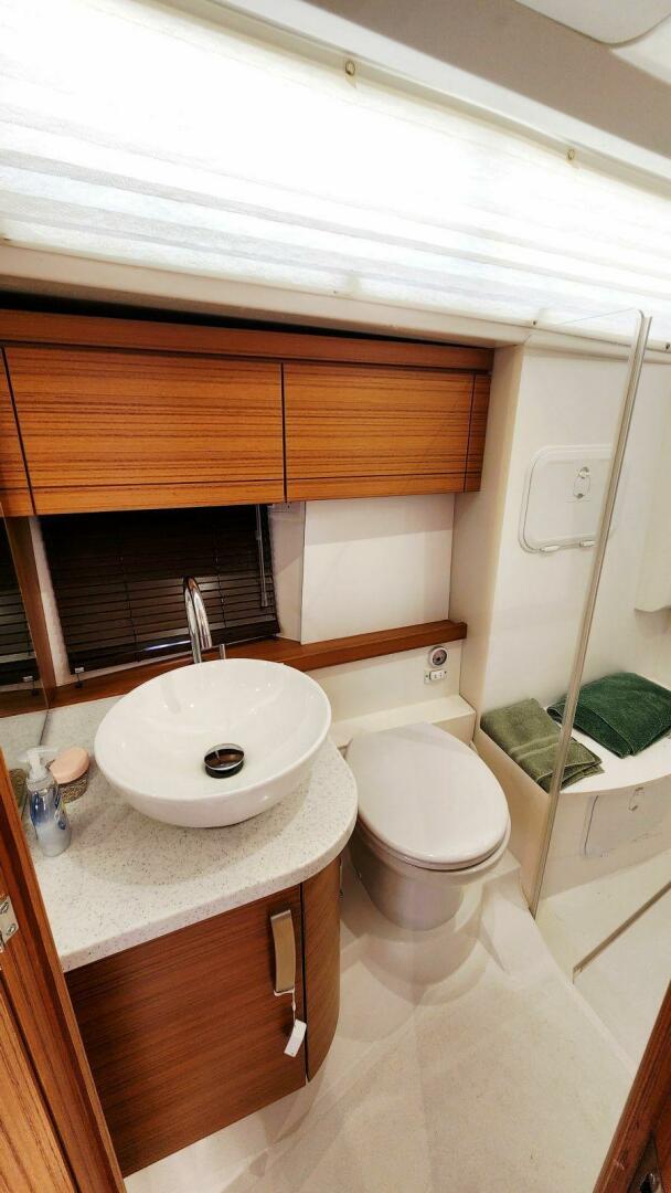 2022 Greenline 40 Hybrid - Image 49