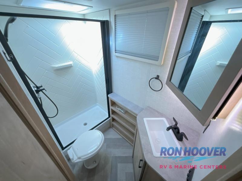 2022 EMBER OVERLAND SERIES 191MDB - Image 17