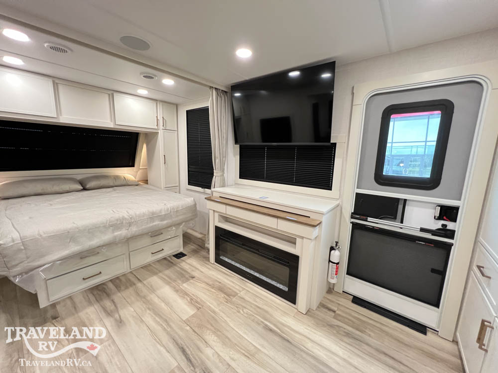 2027 Brinkley RV Model I 235 - Image 12