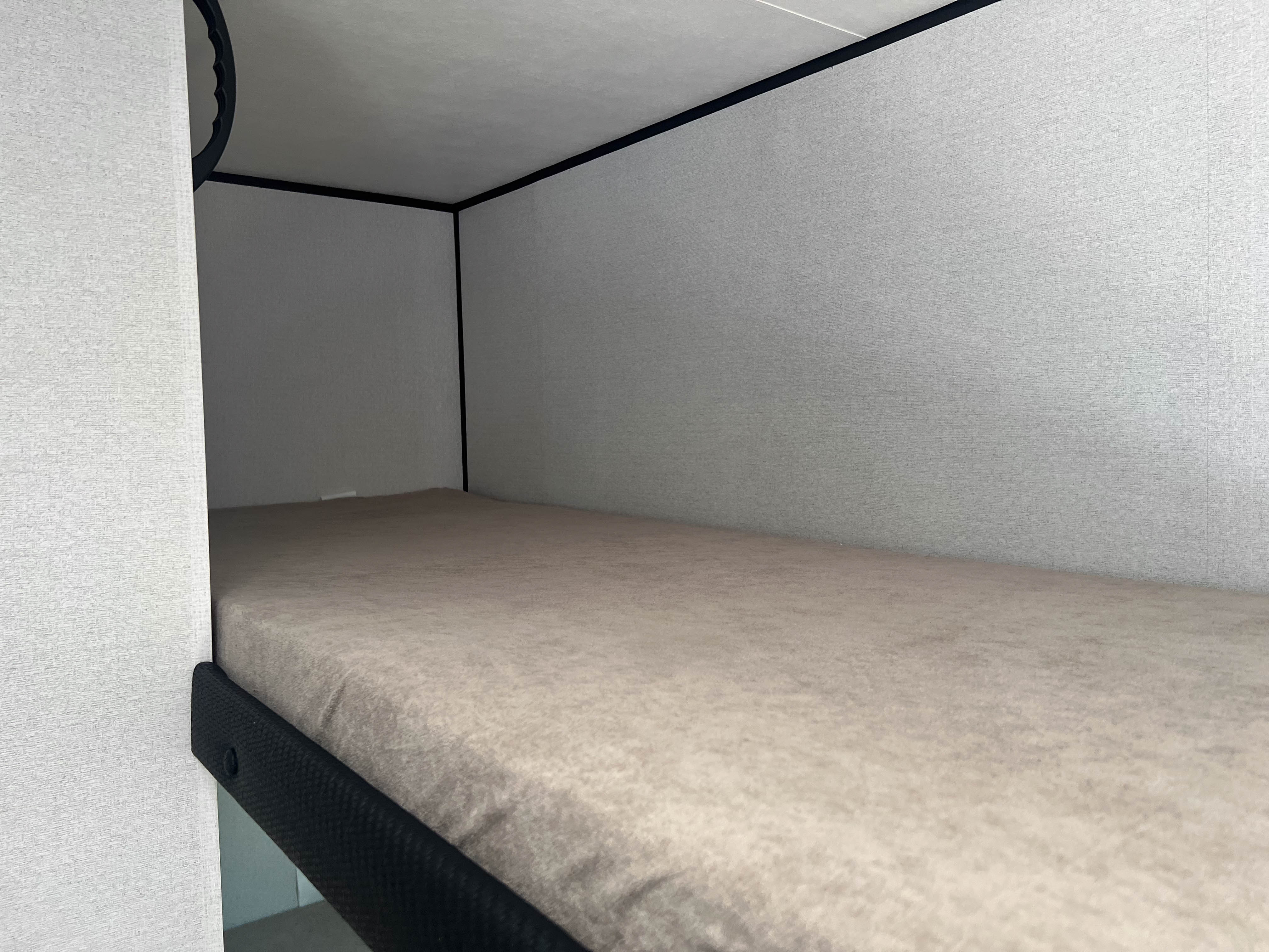 2027 Jayco Jay Feather Air SL 17BHSL - Image 22