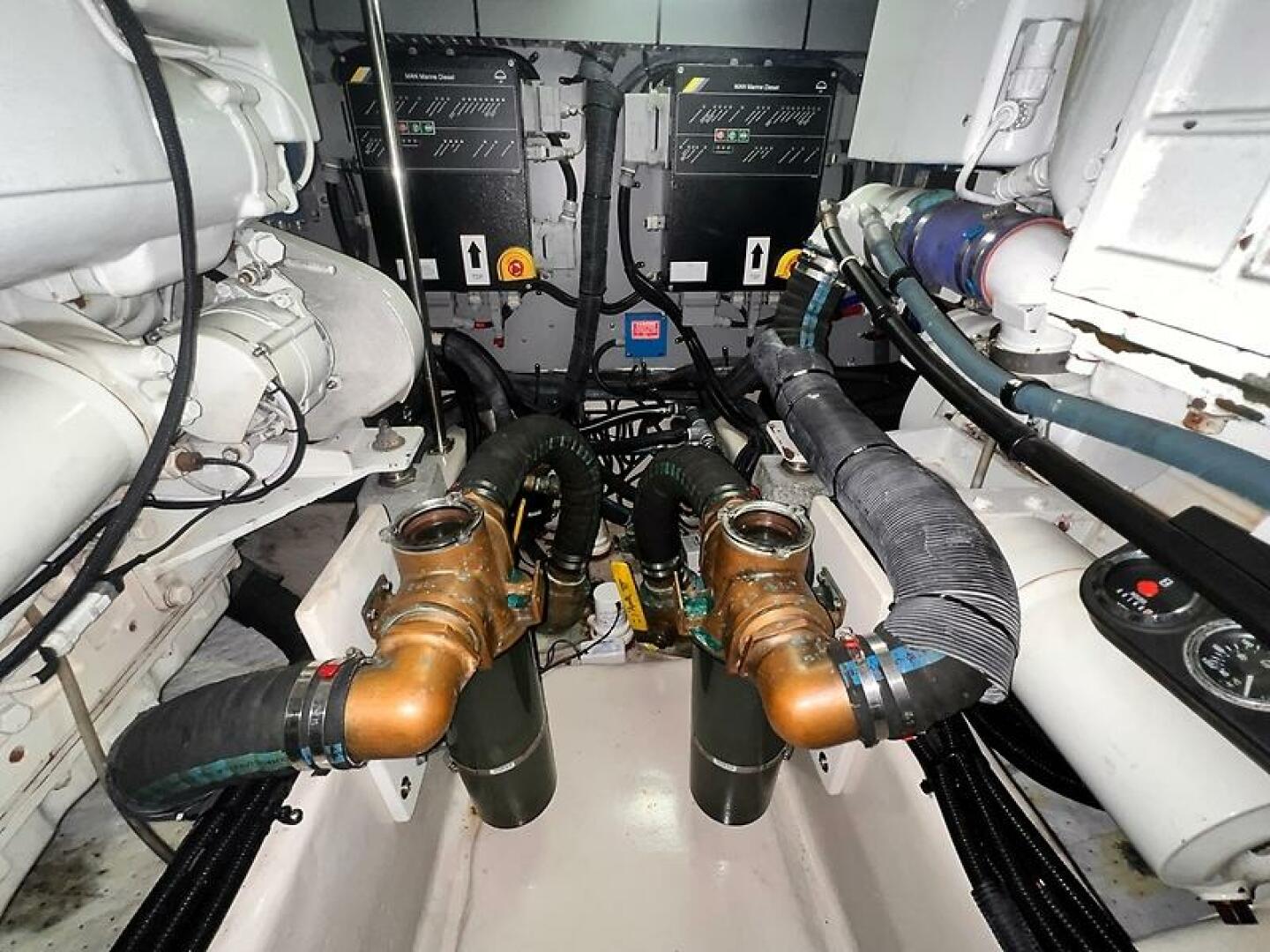 2003 Sea Ray 480 Sedan Bridge - Image 59