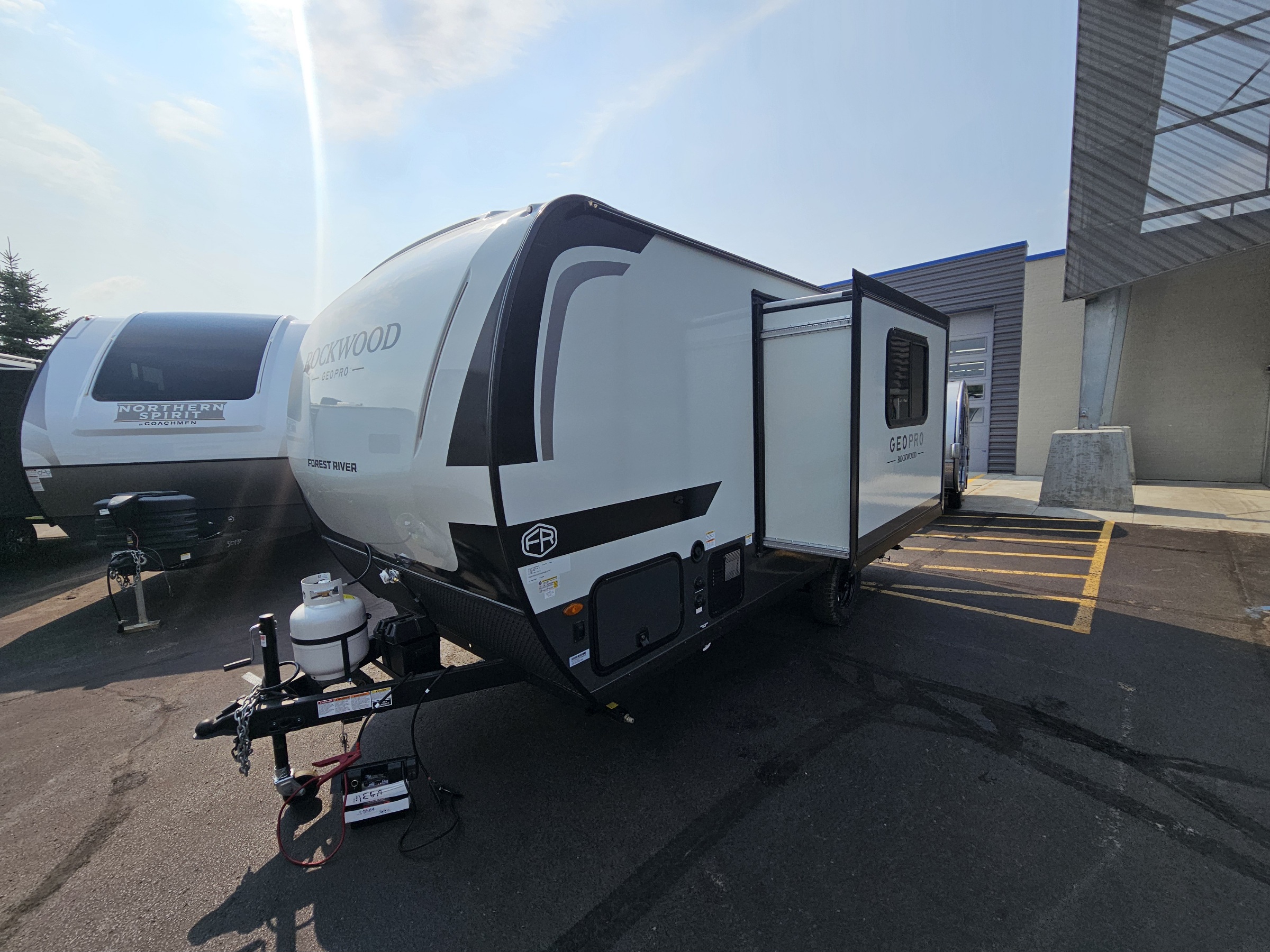 2027 ROCKWOOD GEO-PRO 17SLE - Image 3