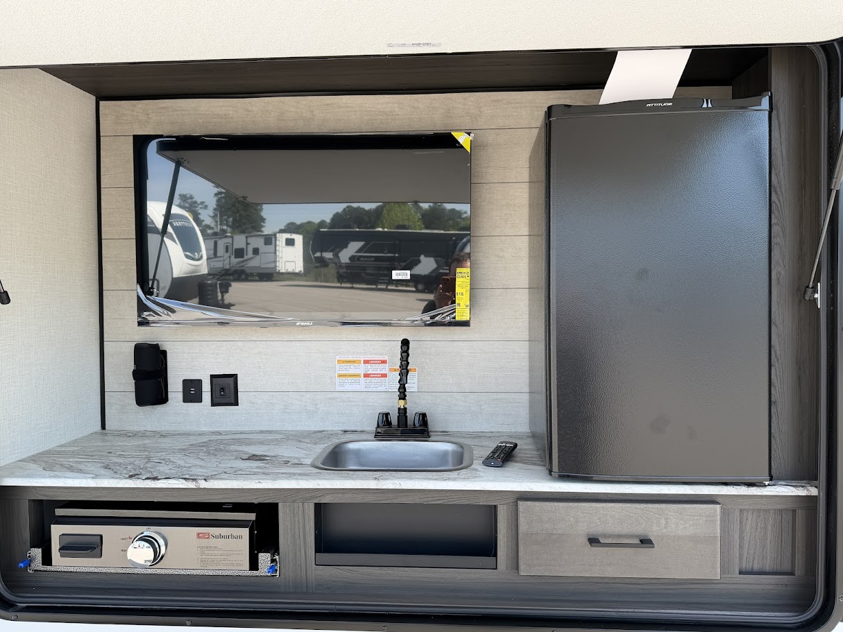 2026 VENTURE RV SPORTTREK 333VFK - Image 6