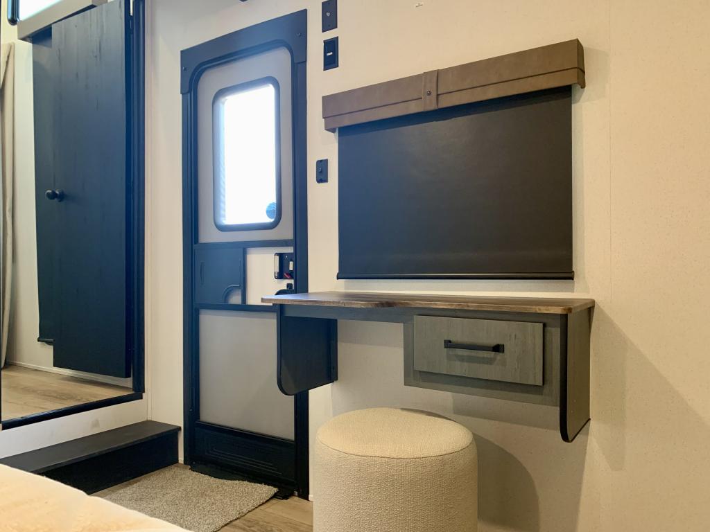 2026 Palomino Puma 403LFT - Image 57