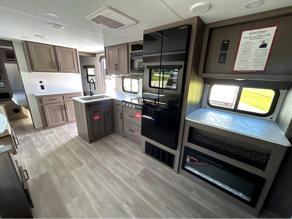 2026 GRAND DESIGN TRANSCEND 27DBX - Image 16