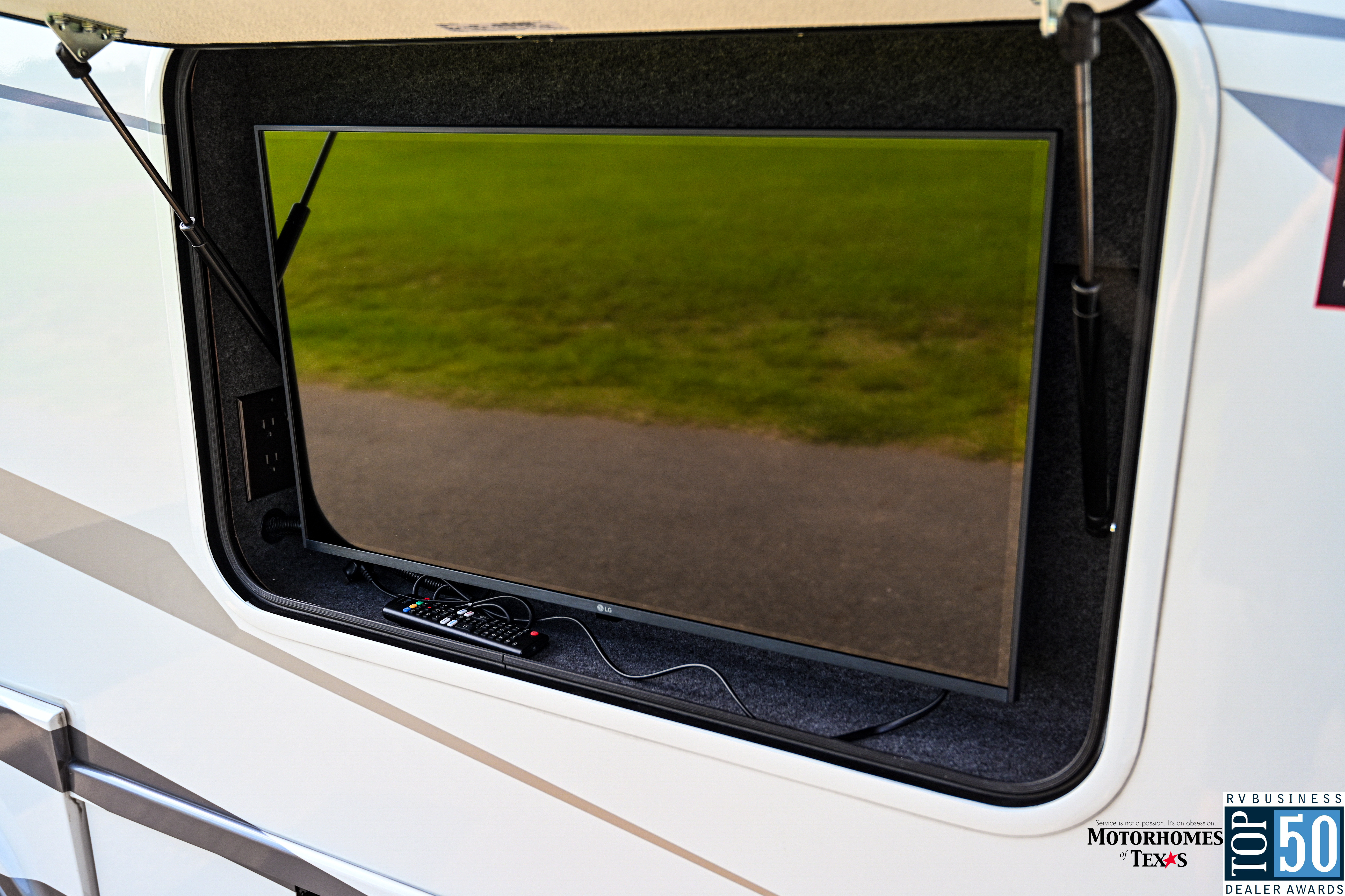 2026 Tiffin Wayfarer 25 XRW - exterior 11