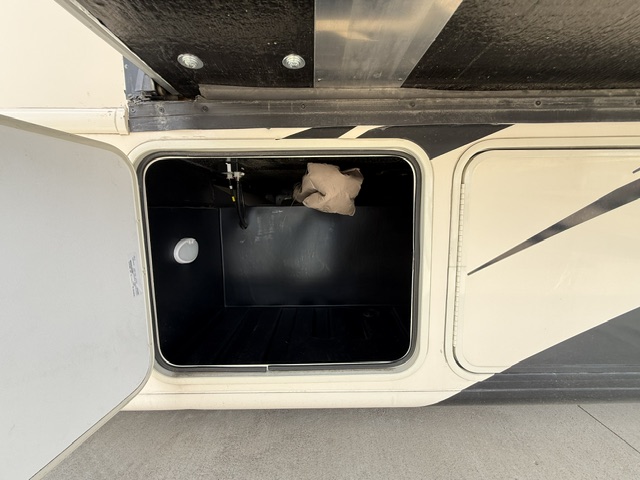 2023 Thor Motor Coach Windsport 31C - Image 15