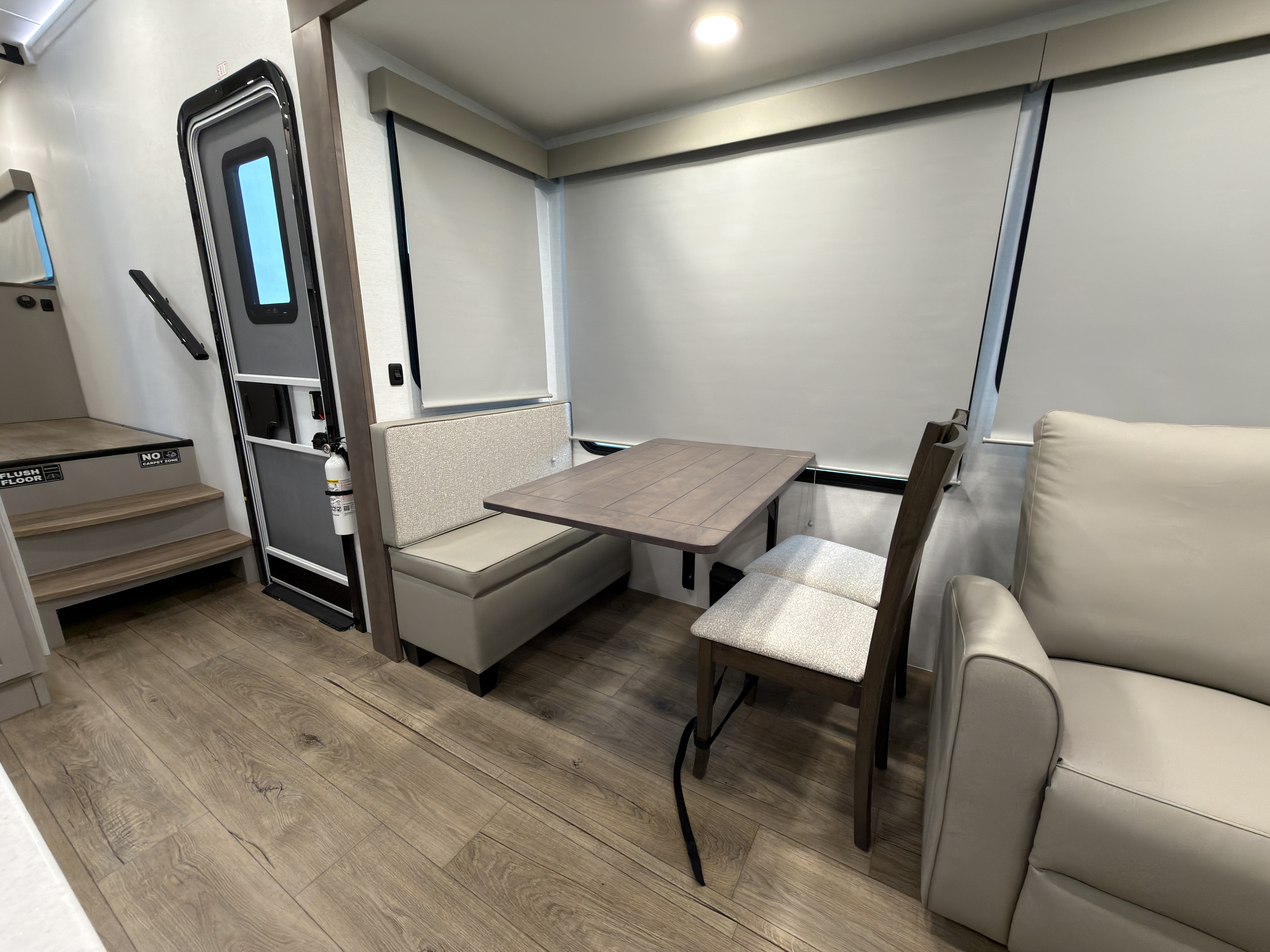 2026 Alliance RV Avenue 32RLS - Image 12