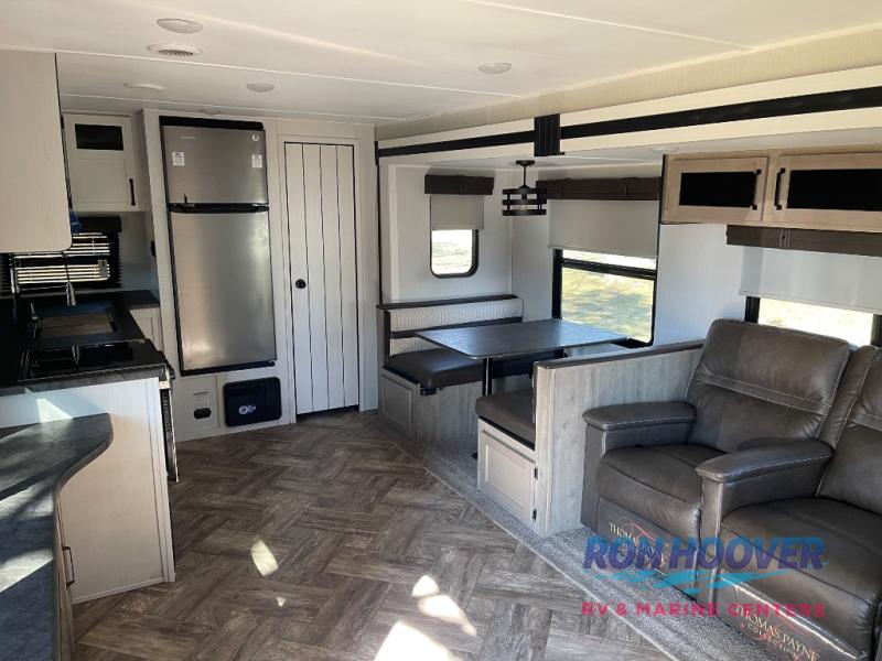 2023 FOREST RIVER PUMA 28RKQS - Image 6