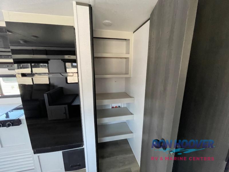 2025 COACHMEN 24RB - Image 15