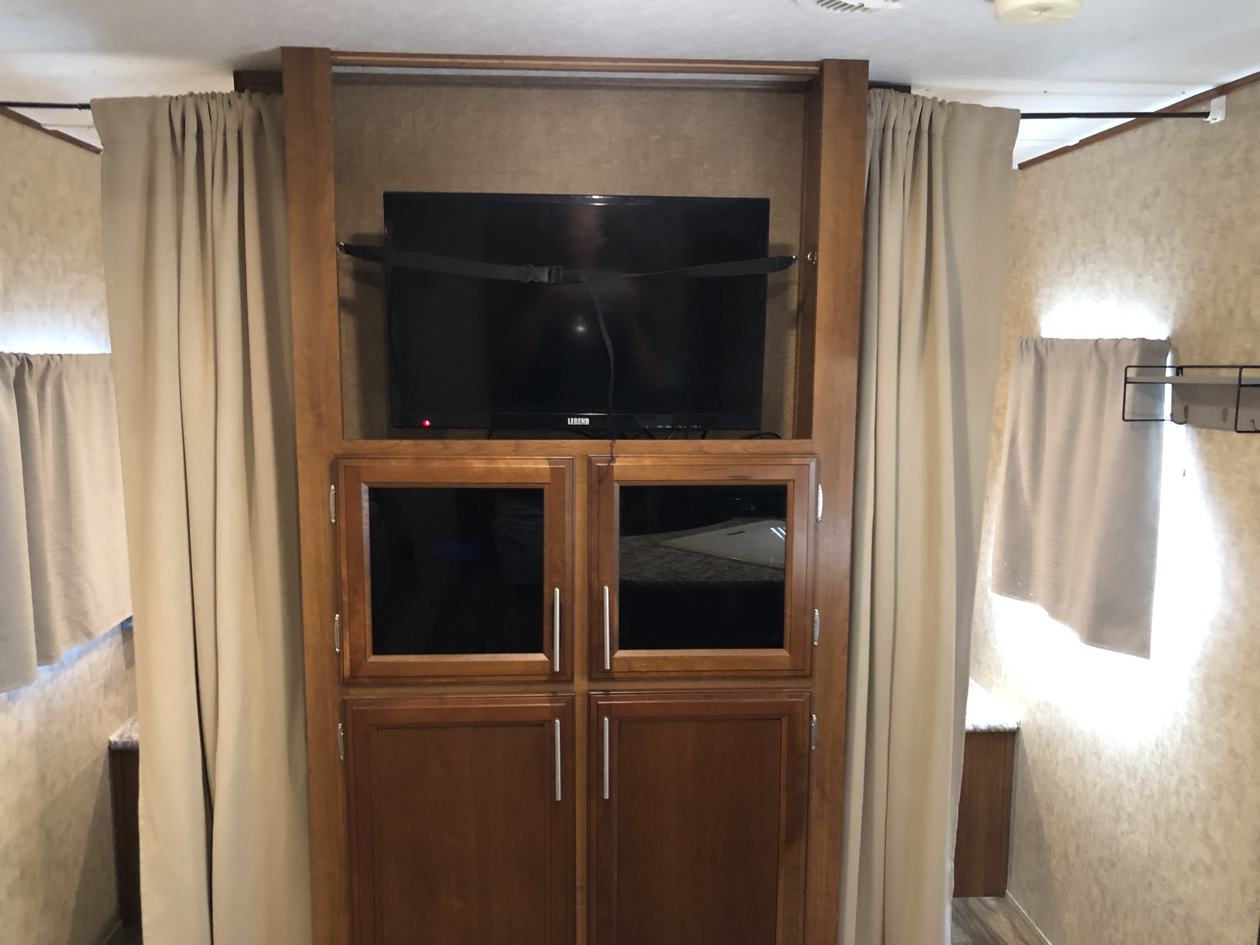 2016 Forest River TRACER 270AIR - Image 17