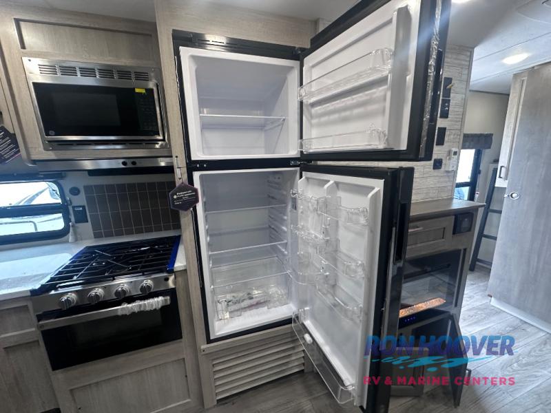 2026 COACHMEN 333DORM - Image 32