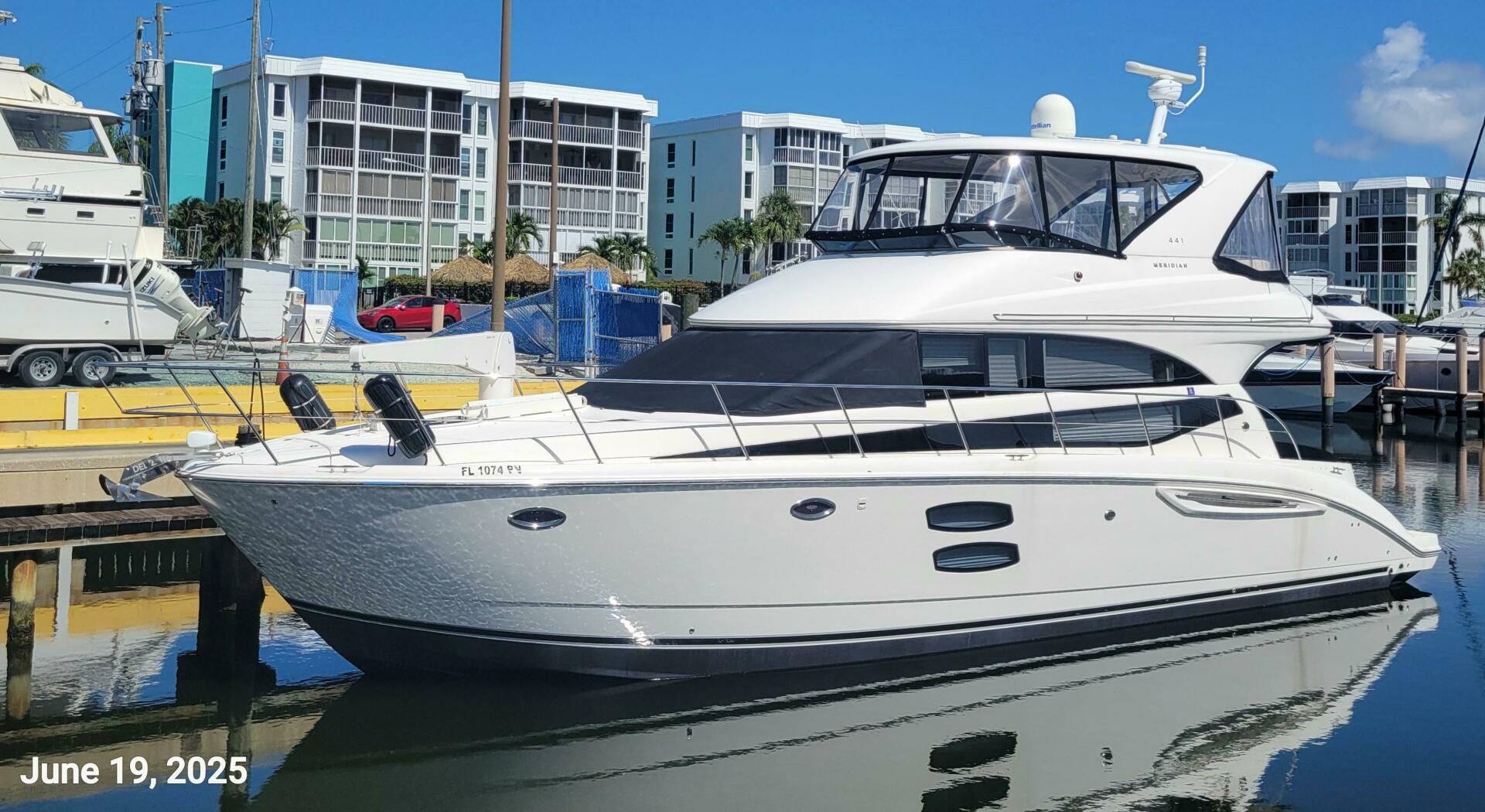 2011 Meridian 441 Sedan - Image 29