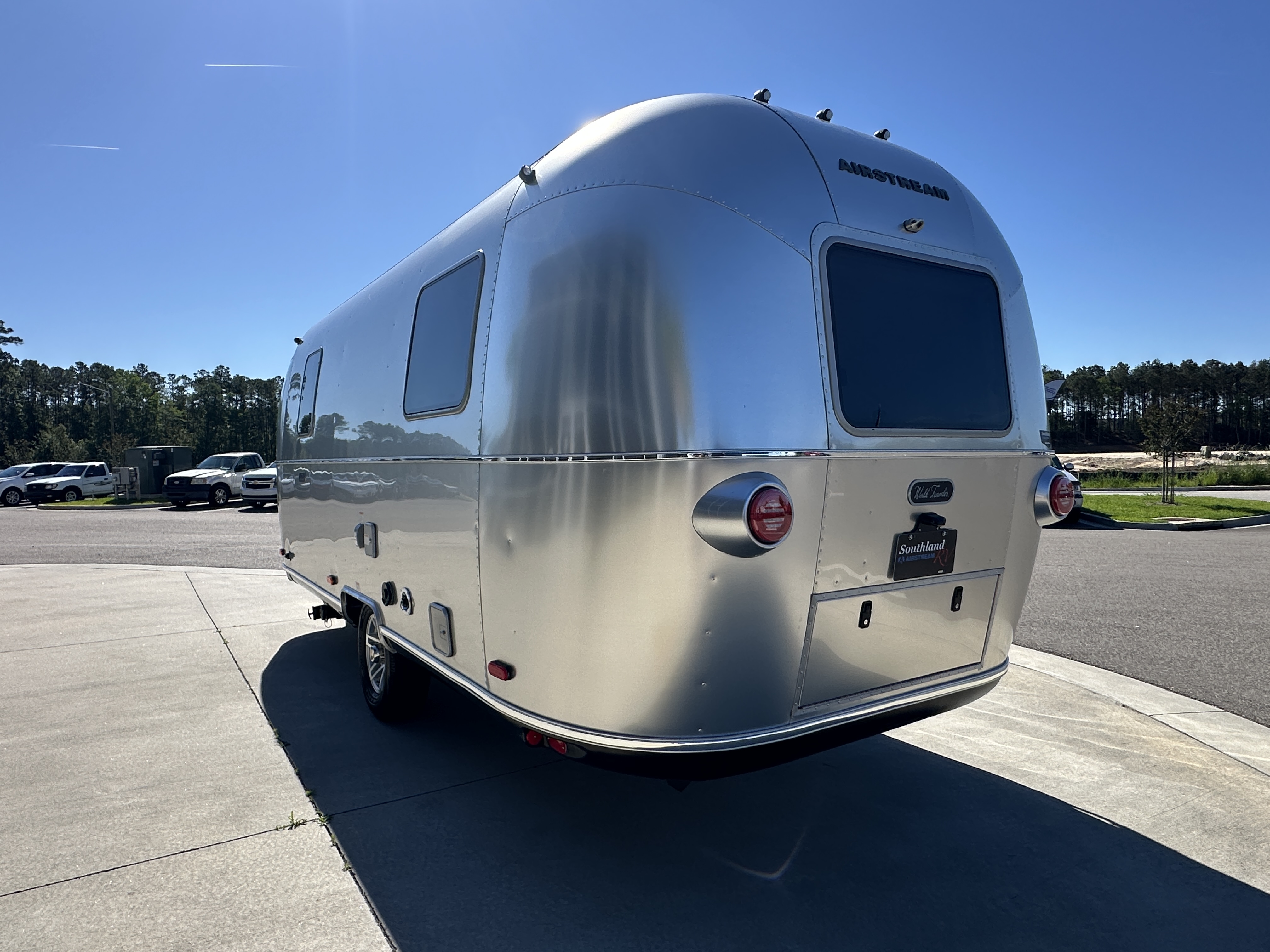 2026 Airstream World Traveler 22RB - Image 6
