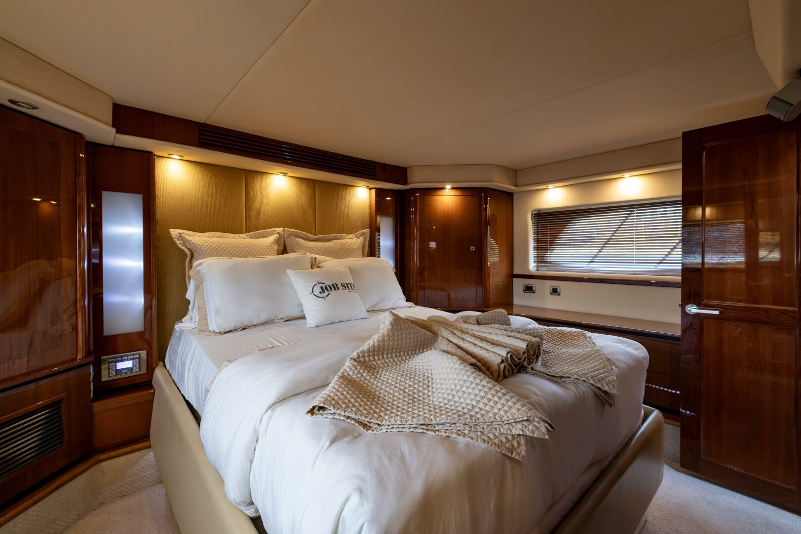 2008 Sea Ray Sundancer - Image 54