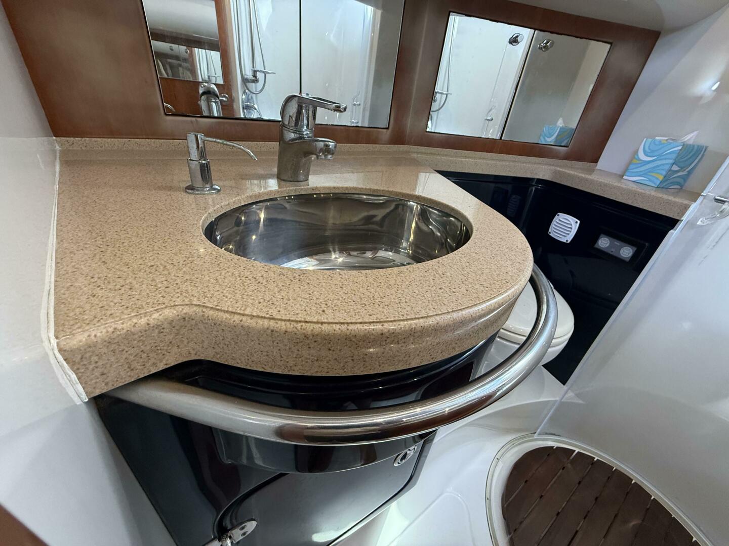 2007 Chris-Craft Roamer 40 - Image 4