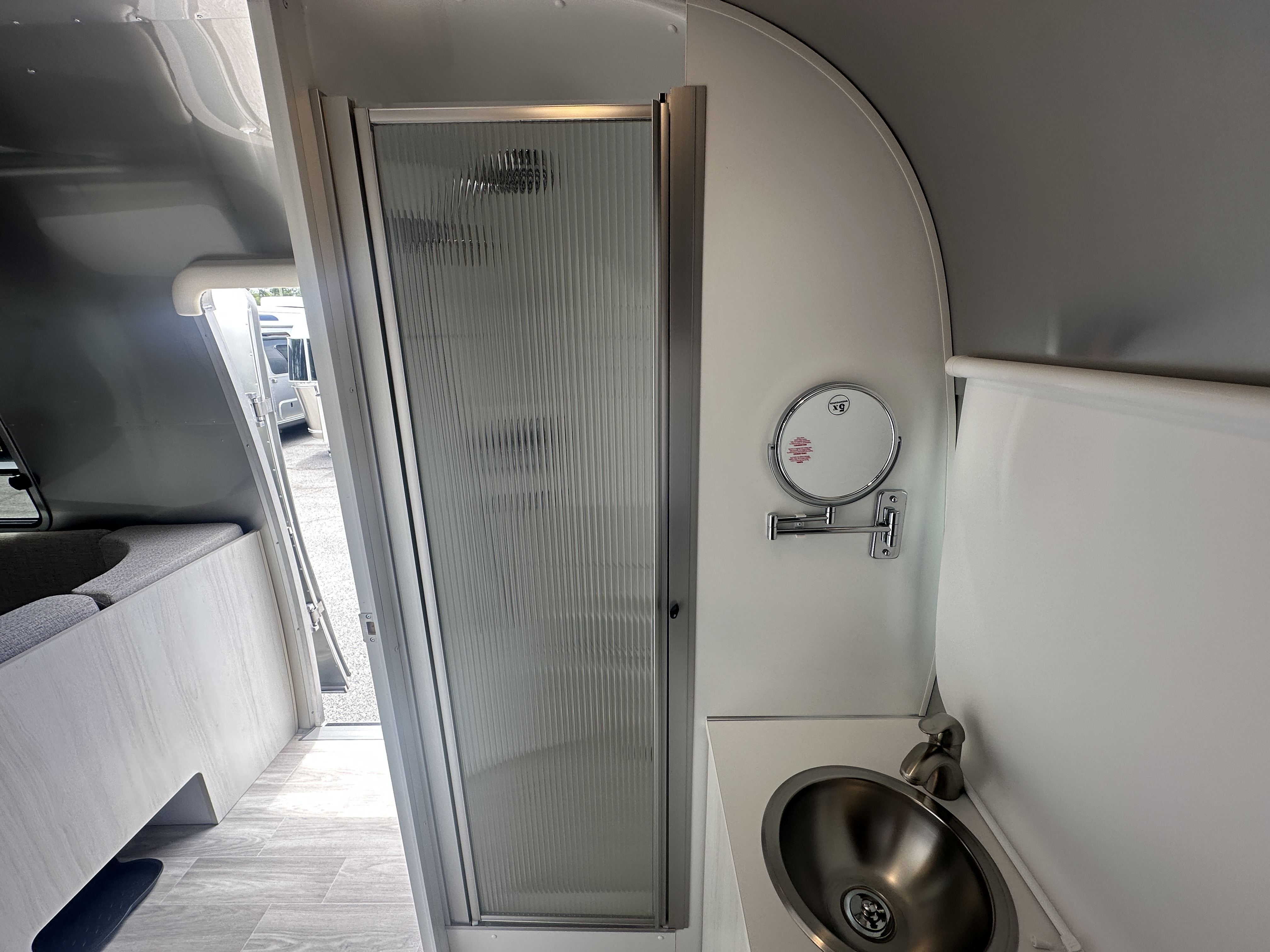 2024 Airstream Bambi 22FB - Image 27