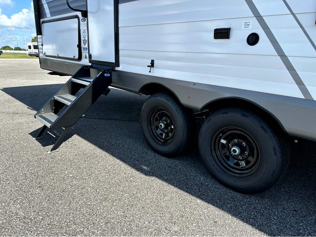 2027 JAYCO JAY FLIGHT 330TBS - Image 6