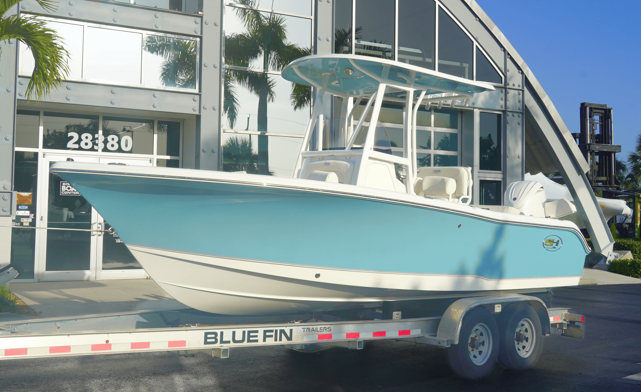 2027 SEA HUNT ULTRA 219 - Image 2
