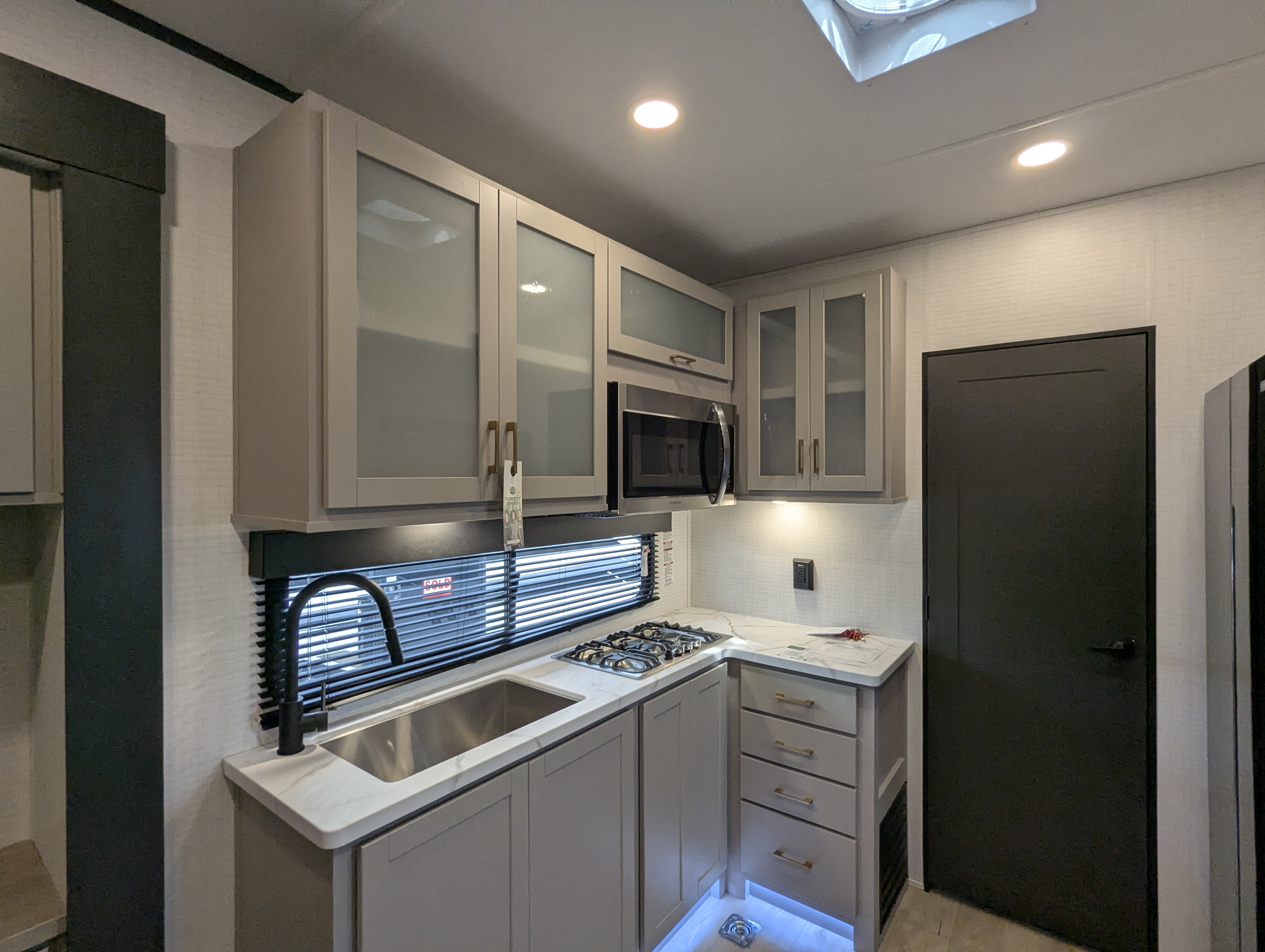 2026 Forest River Stealth 2600 - Image 14