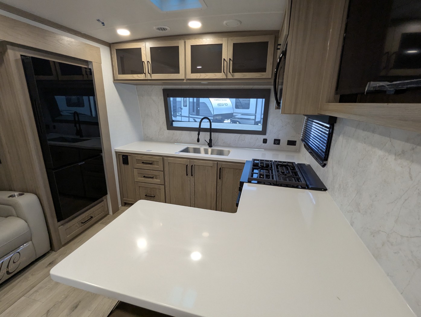 2026 Forest River Rockwood Signature 8263MBR - Image 9